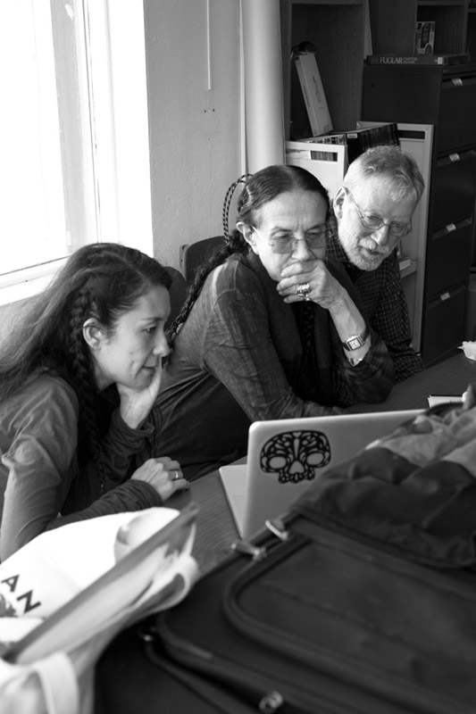 Mary Ellen Mark reviewing work with Students at Iceland workshop | Photo Xpeditions