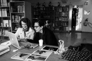 Mary Ellen Mark with Students at Iceland workshop 2013 | Photo Xpeditions