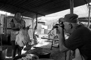 Mary Ellen Mark with Students at Oaxaca workshop 2012 | Photo Xpeditions