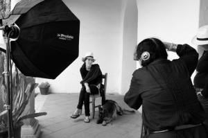 Mary Ellen Mark with Students at Oaxaca workshop 2012 | Photo Xpeditions