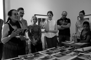 Mary Ellen Mark with Students at Oaxaca workshop 2012 | Photo Xpeditions