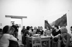 Mary Ellen Mark with Students on workshop Oaxaca 2013 | Photo Xpedions